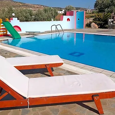 Manolis Hotel 3*